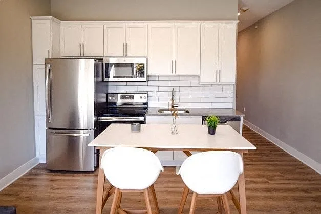 Cedar Valley Luxury Apartments — Photo 29