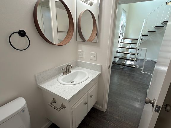 4th image of 21312 Seasprite Cir