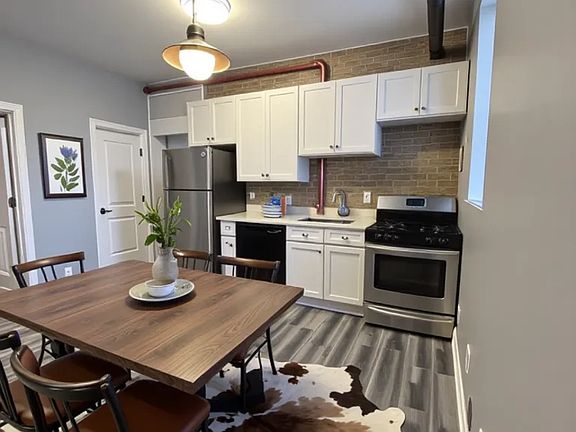 2nd image of 2900-04 W Laramie Ave #5204-1