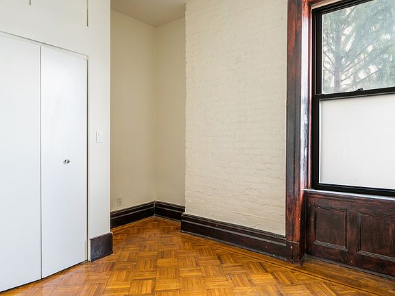 5th image of 934 Sterling Pl APT 1L