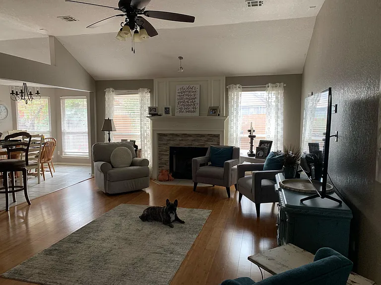 4116 Mayfair Dr — Photo 4