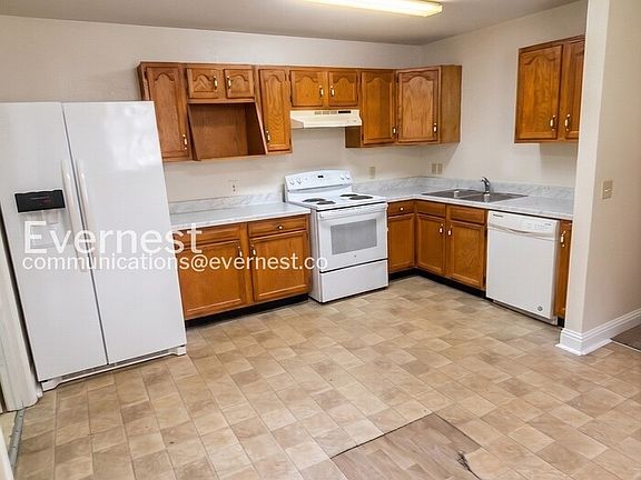 3rd image of 1315 E 31st St APT A