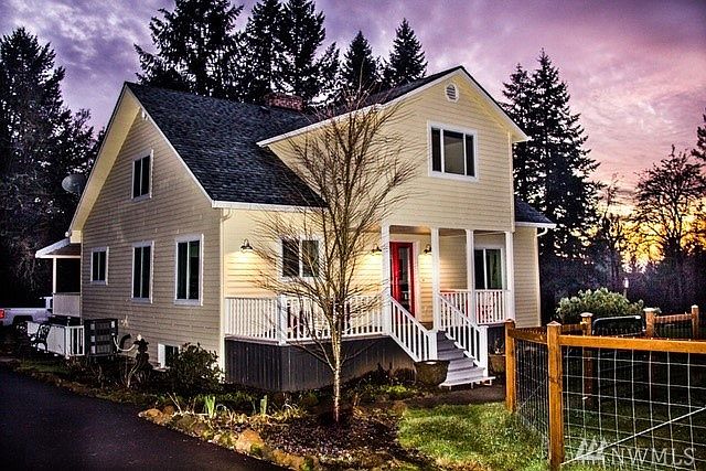 1st image of 16717 NE 244th St