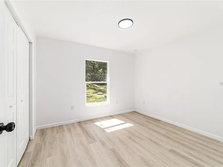15388 SW 26th Pl — Photo 27