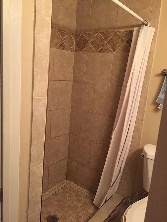 3 bed, 1600 sqft, $725 — Photo 4