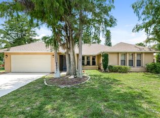 547 Indigo Ave, Wellington, FL 33414