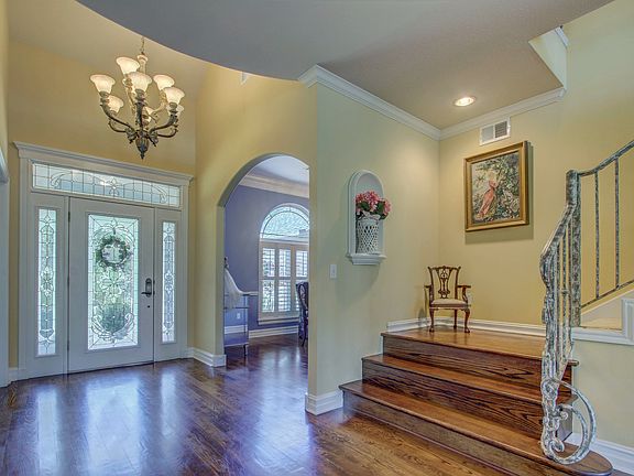 4th image of 23614 E Warren Ave