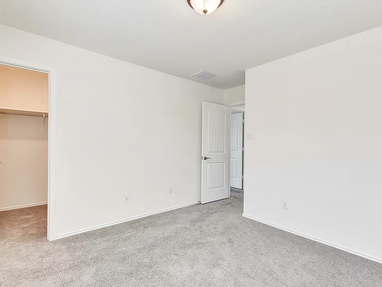 4465 Acerno St — Photo 32