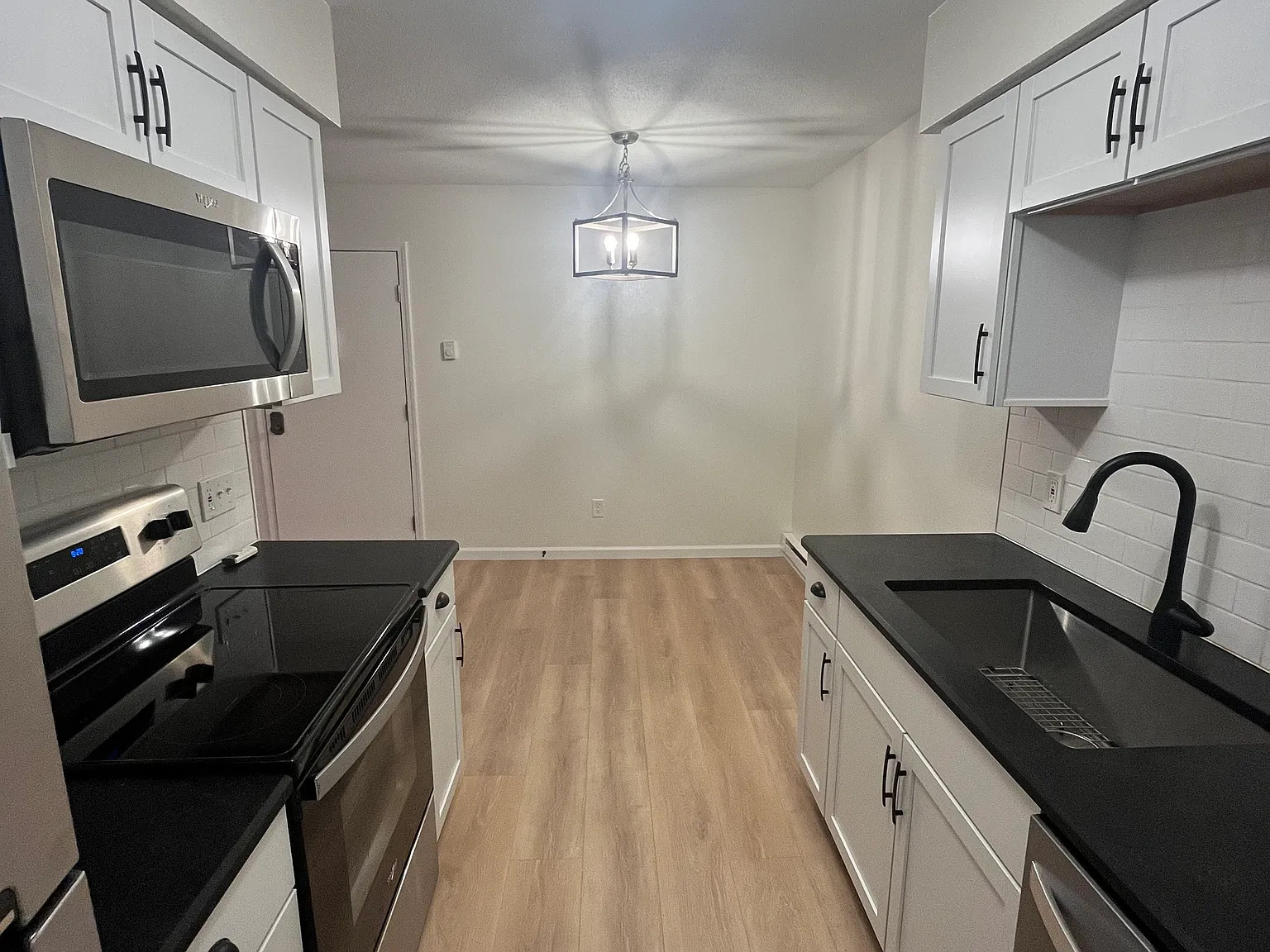 2 bed, 800 sqft, $925 — Photo 4