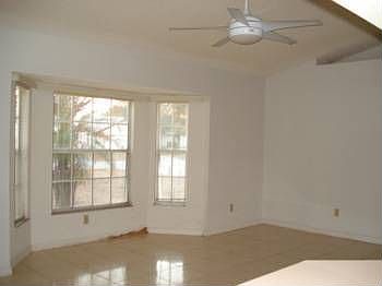4th image of 437 Loma Bonita Dr