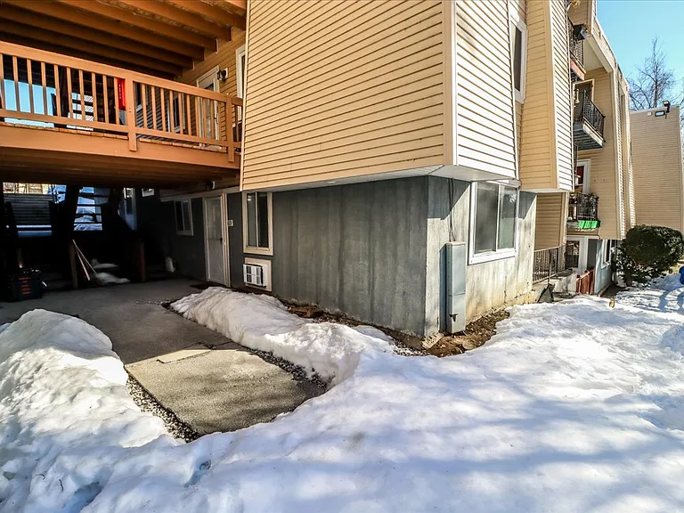 615 Fox Run Ln — Photo 21