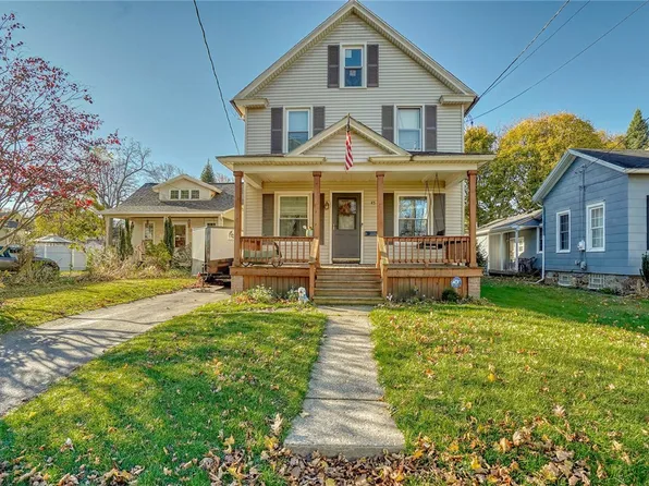 45 Pollard Ave, Rochester, NY 14612