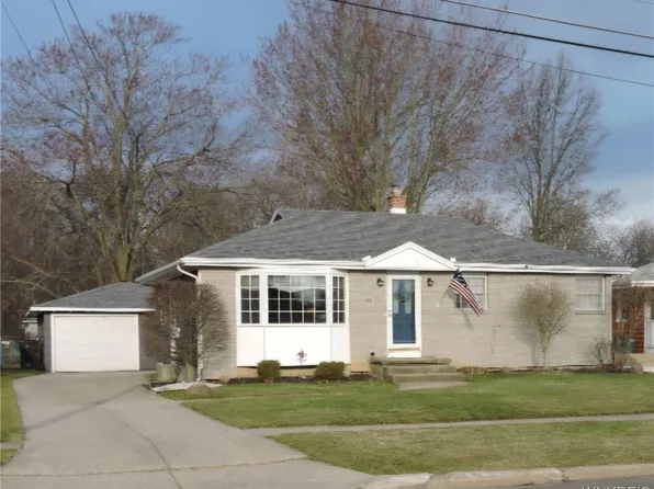 1318 Master St, North Tonawanda, NY 14120