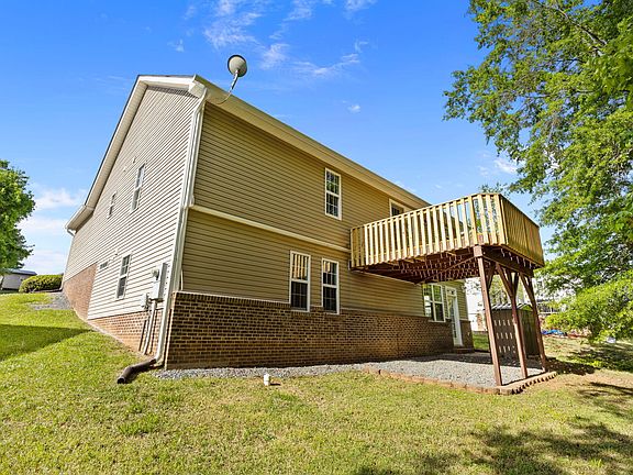 3rd image of 455 Crusaders Dr