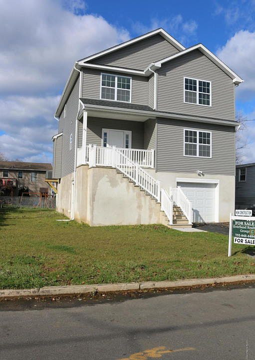 1st image of 48 Brainard Ave