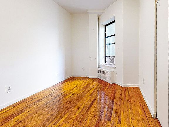 4th image of 140 W 113th St APT 3B
