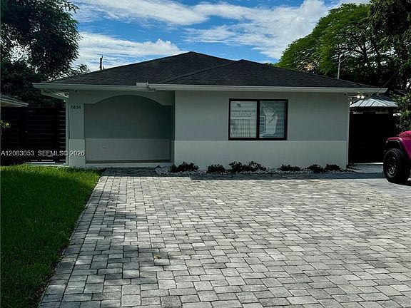3rd image of 8814 SW 126th Ter