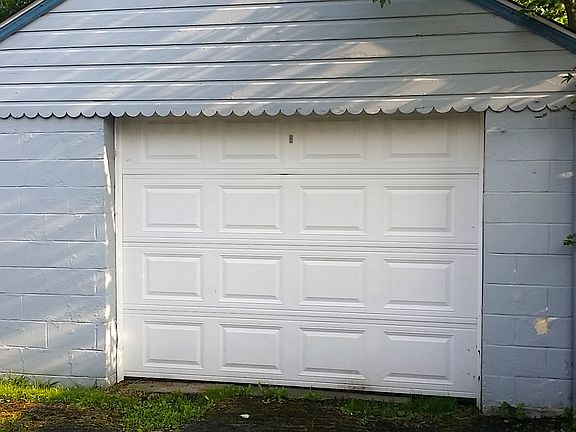 5th image of 557 E Florida Ave