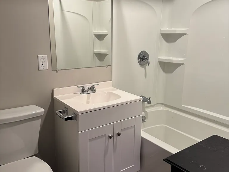 336 Lake Ave #3 — Photo 2