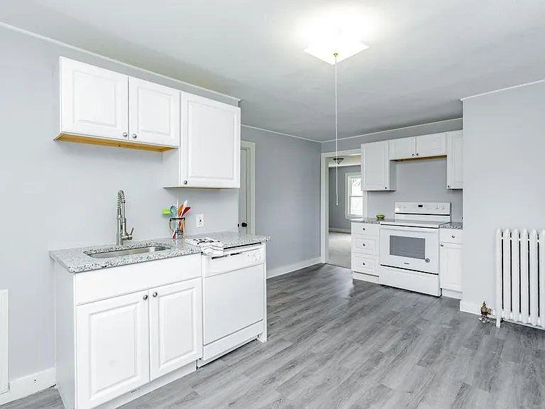2645 Boston Rd #2 — Photo 2