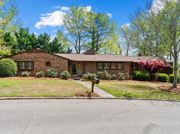 1706 Rio Vista Dr, Dalton, GA 30720