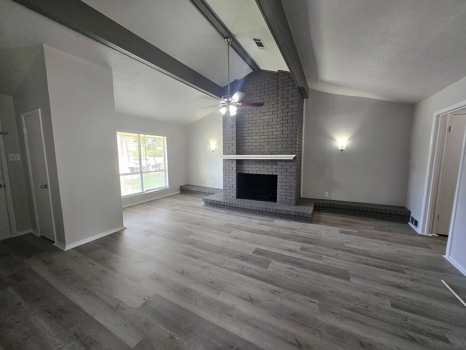 13439-13441 Blossomheath Ln, Dallas, TX 75240 — Photo 4