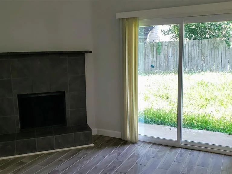 19246 Cypress River Dr — Photo 23
