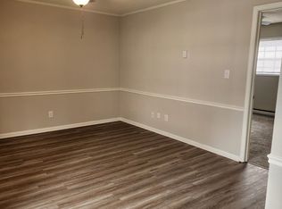 5770 Hickory Knoll Dr APT 8, Winston Salem, NC 27106