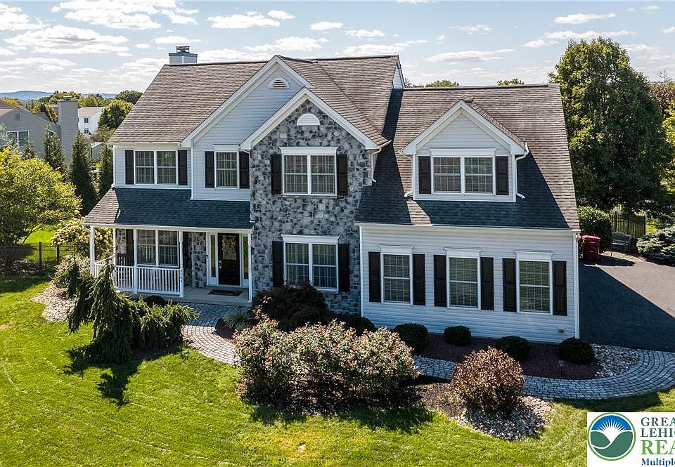 1st image of 4584 Shadowstone Dr