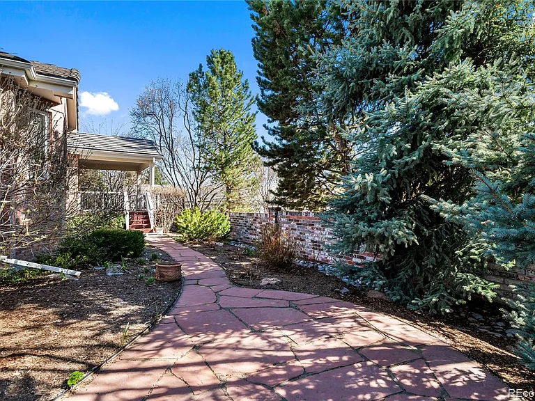 110 Blue Heron Cir — Photo 34