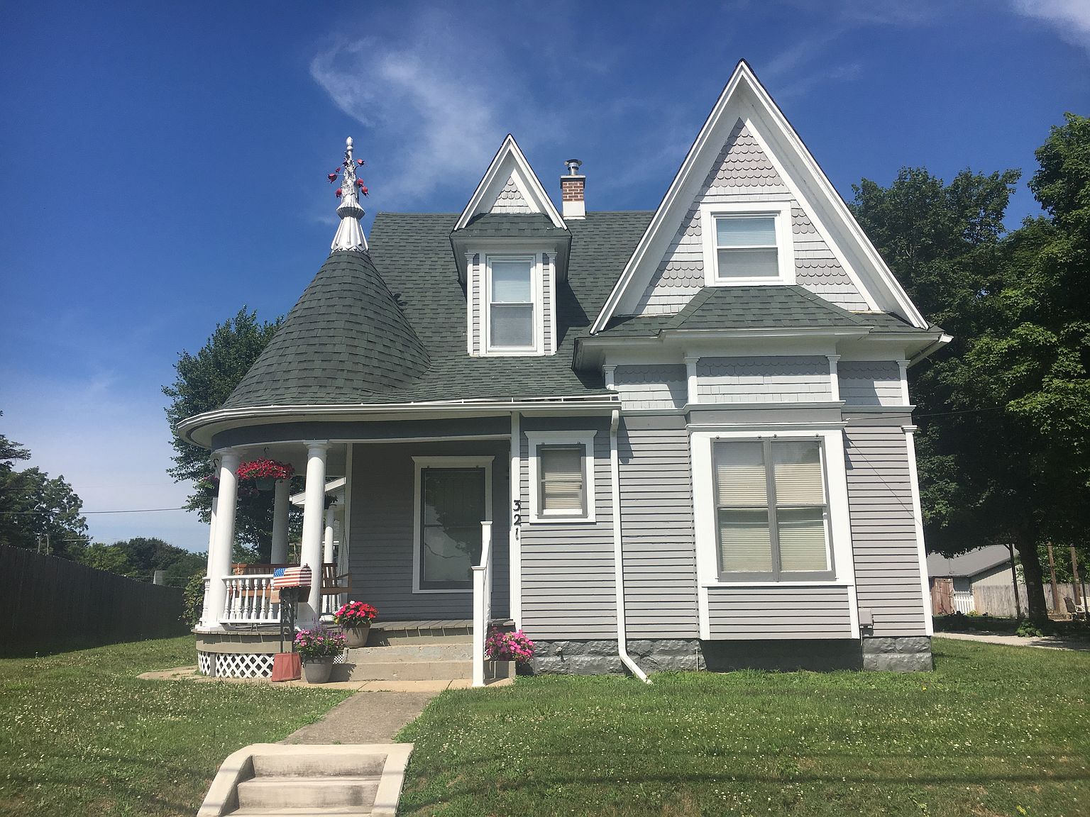 321 N Line St, Churubusco, IN 46723 Zillow