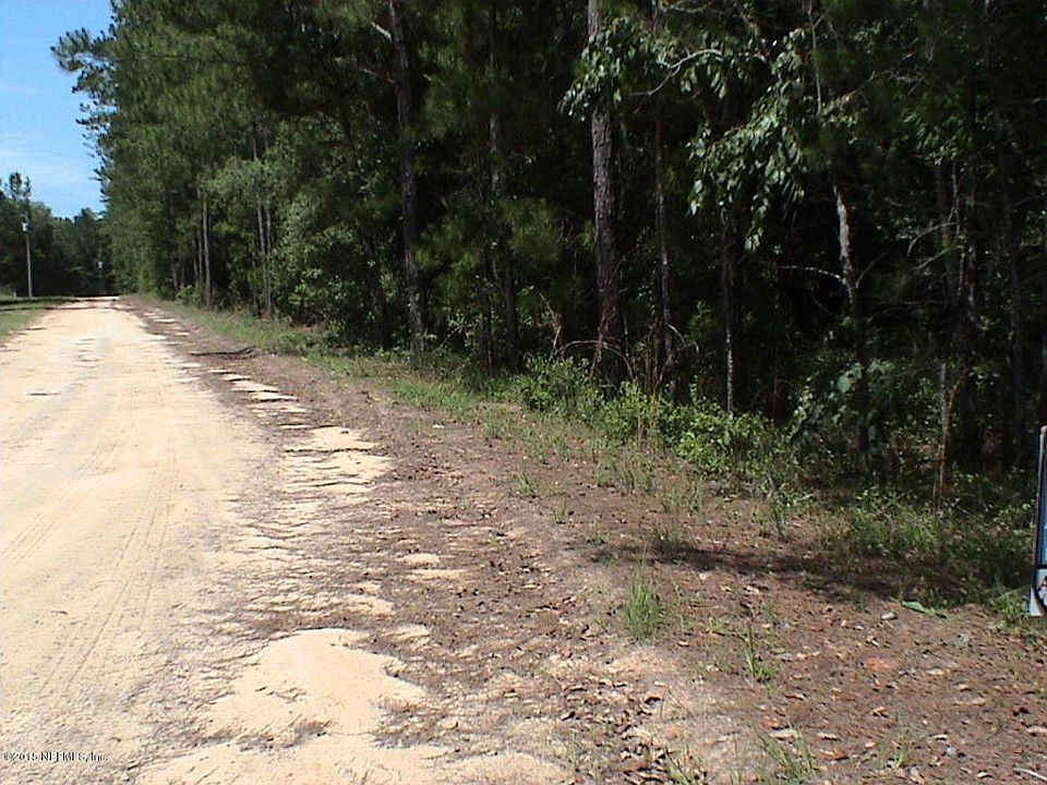 1st image of 108 Live Oak Dr
