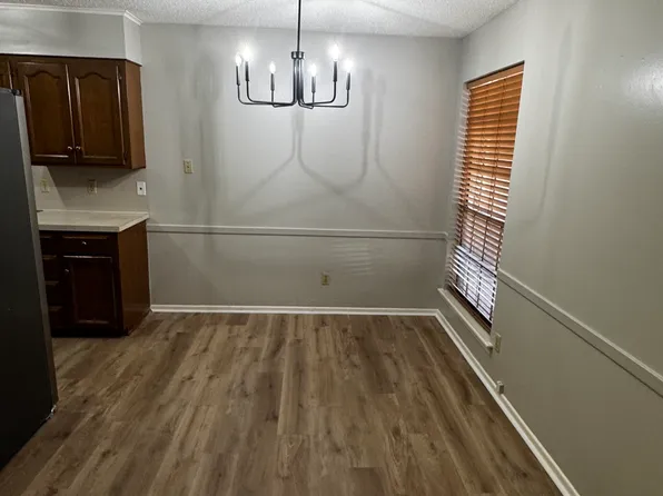 1104 E 24th St APT B, Texarkana, AR 71854