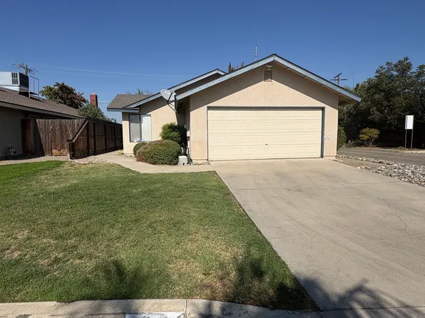 1348 E Ferguson Ct, Visalia, CA 93292
