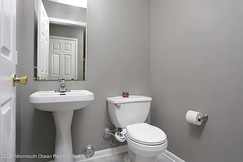 13 Topeka Ct Photo 1