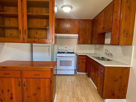 4th image of 943-83 E Madison Ave #957