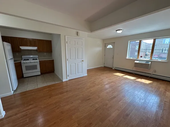 (undisclosed Address), Flushing, NY 11358