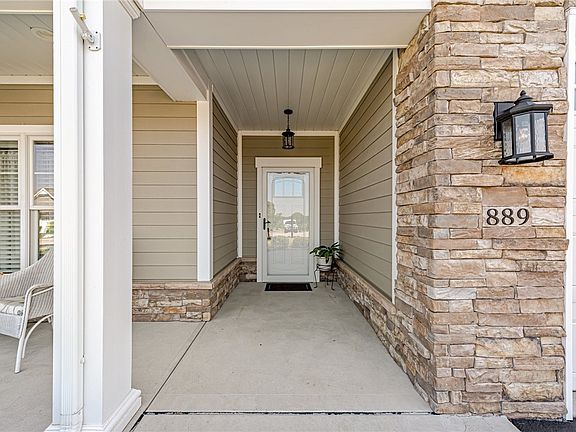 3rd image of 889 Hearthstone Cir