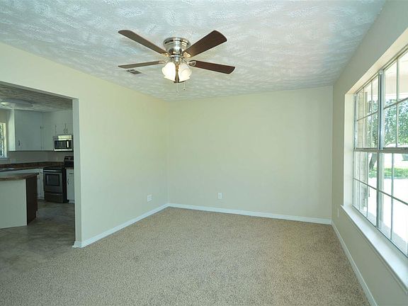 5th image of 4441 Pine Villa Cir