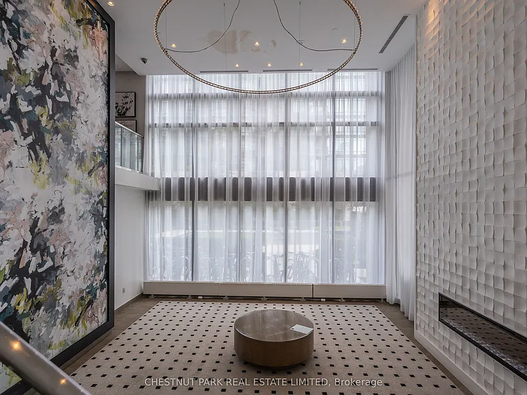 15 Fort York Blvd #710 — Photo 17