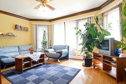 2nd image of 2928 N Newcastle Ave