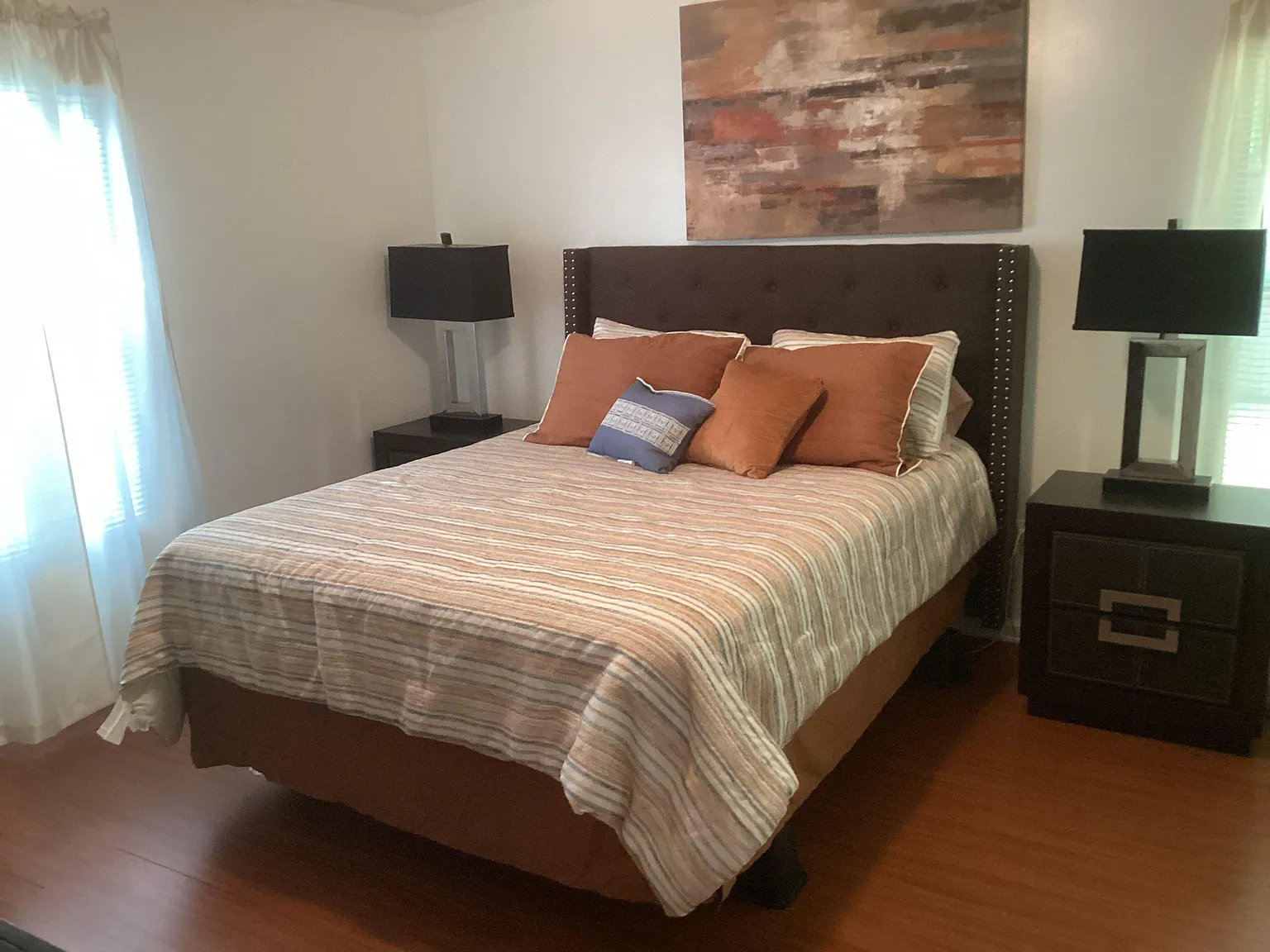 3 bed, 3.0 bath, 1200 sqft, $1,252 — Photo 1