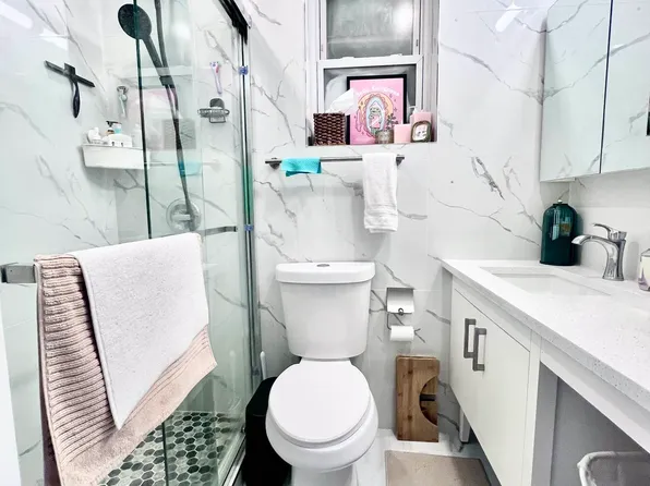 258 Devoe Street image 7 of 11