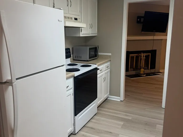 4927 Marlin Ct — Photo 3