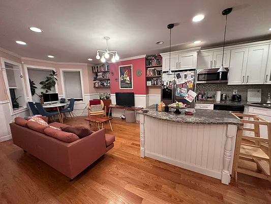 Rented by Massada Home Sales Inc | media 15