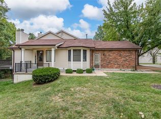 5585 Pierre Ct, Saint Louis, MO 63128