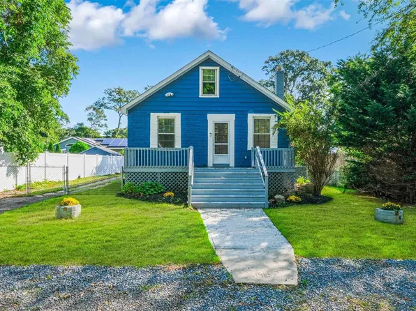 23 Teepee Road, Rocky Point, NY 11778