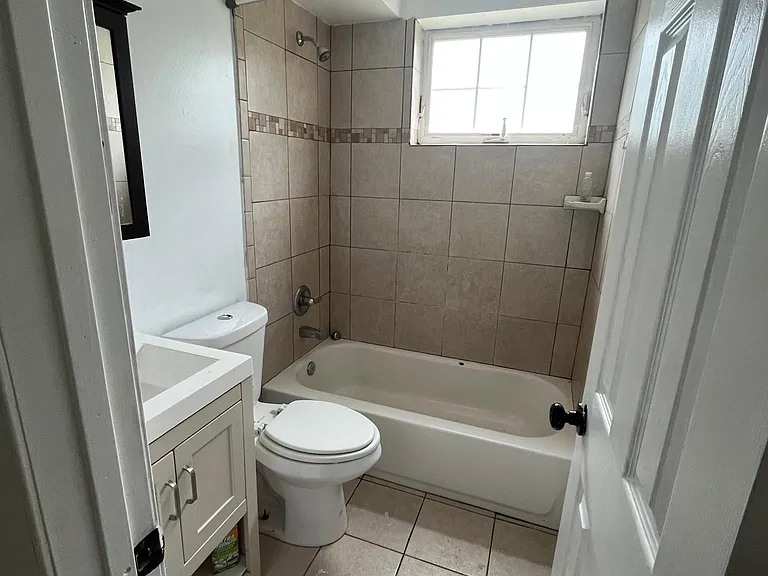 4773 S Capitol Ter SW #2 — Photo 4