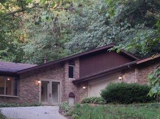 673 Aspen Dr, Valparaiso, IN 46383