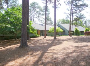 215 Quail Hollow Dr, Pinehurst, NC 28374